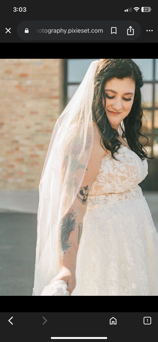 Lace-A-Line wedding dress with veil
