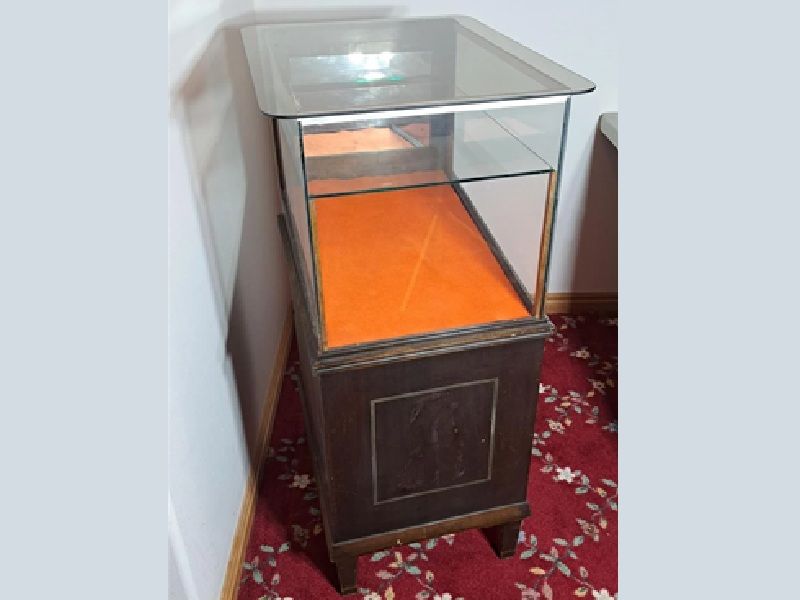Main image 2