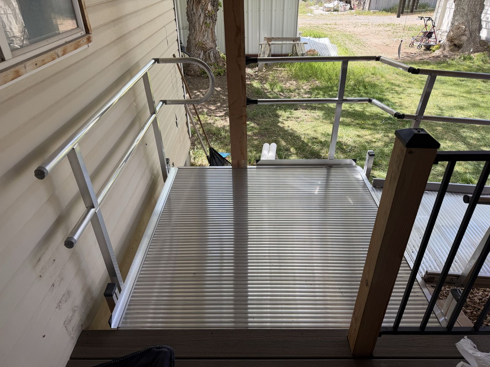 Main image 6