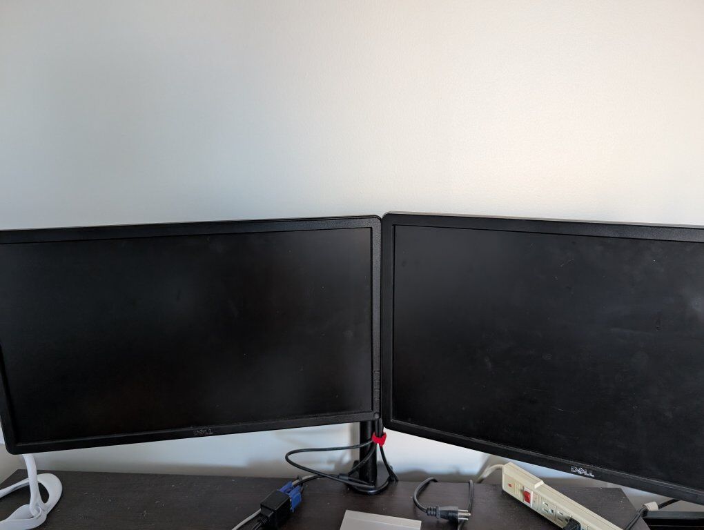Desktop monitor