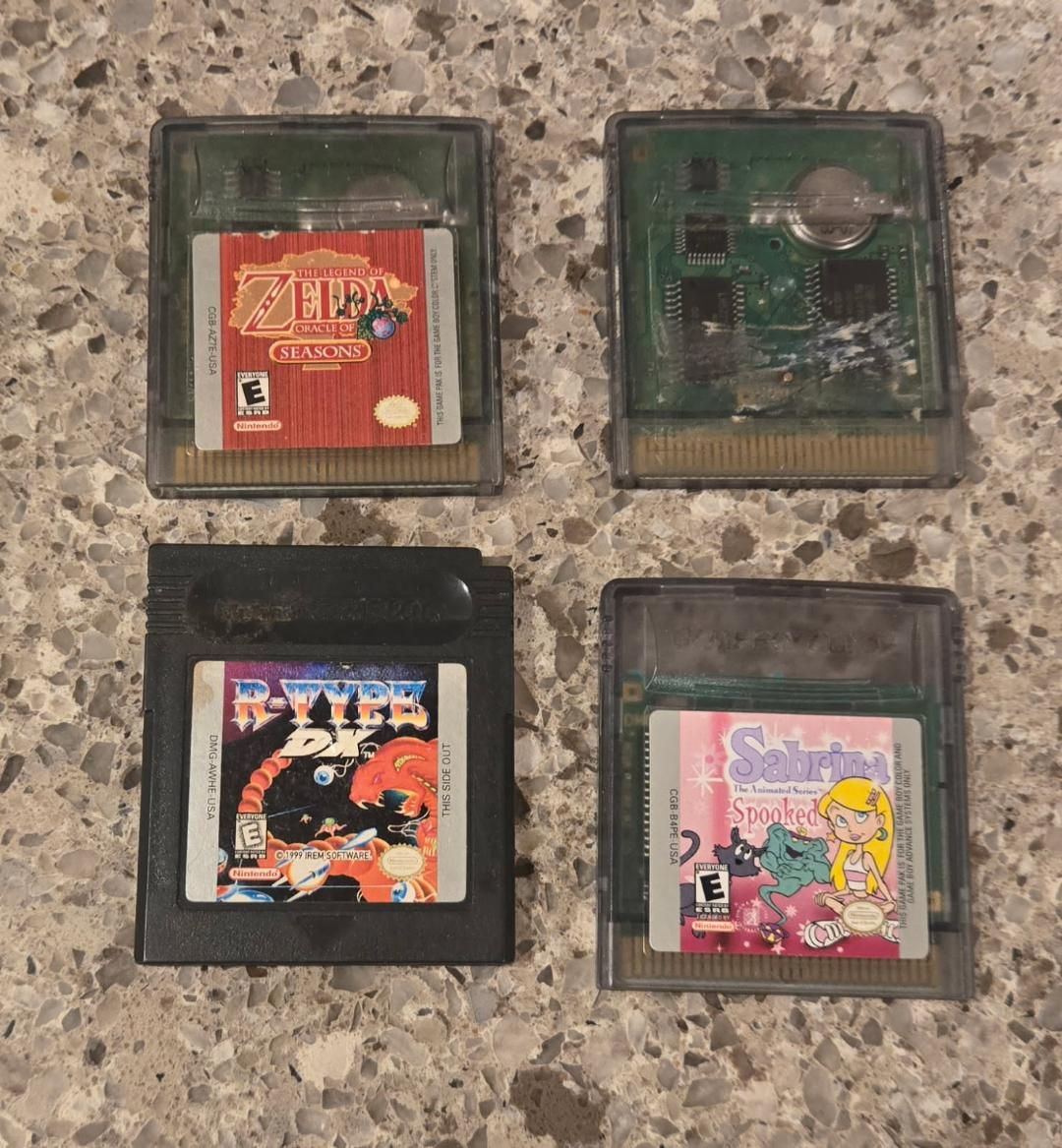 Nintendo Gameboy Gameboy color bundle including Zelda Oracle Seasons! Trades considered!