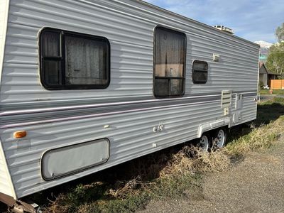 1985 Bumper Pull Camp Trailer