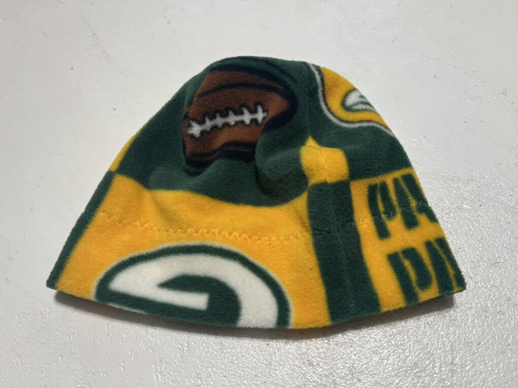 Green Bay packers new beanie hat one size