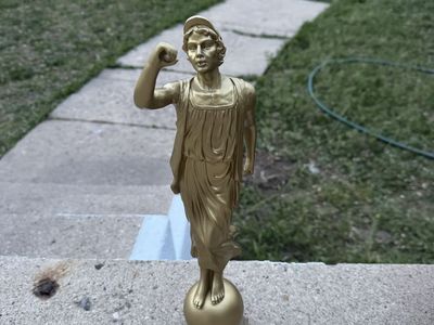 Angel Moroni LDS Temple Golden Statue Male Mormón figurines 15” Tall