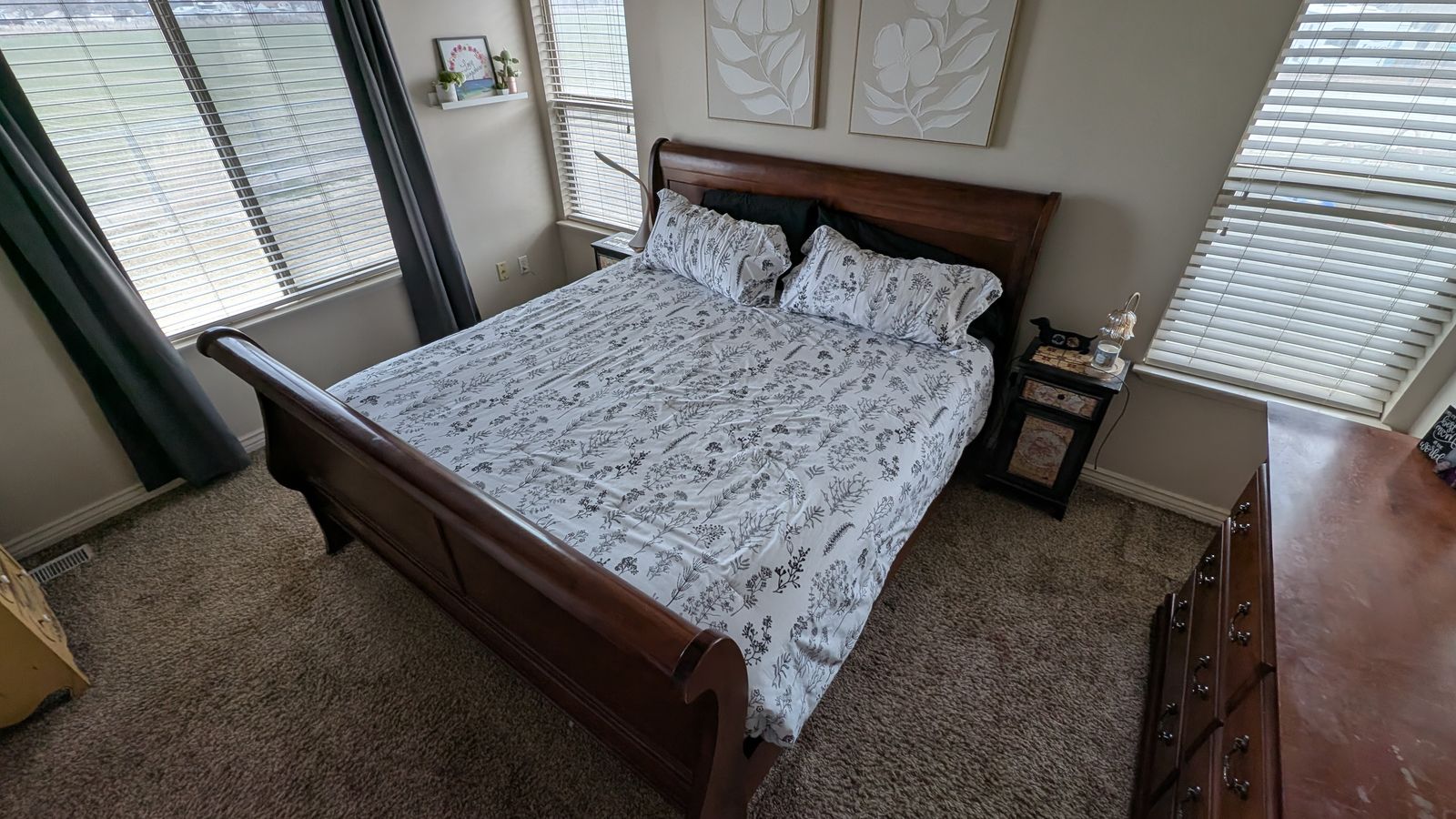 King Size Sleigh Bed