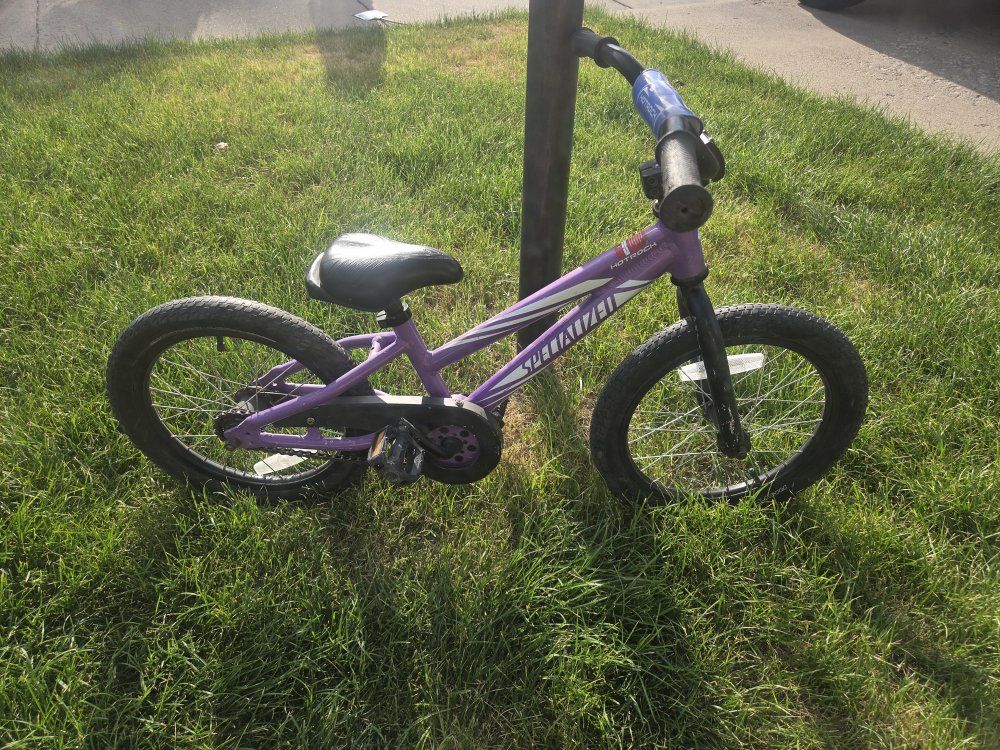 Specialized Hotrock 16 Kids' Bike - Purple,