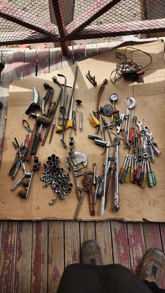 HAND TOOLS SOCKETS,RATCHETS AND MUCH MORE