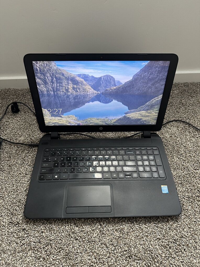 15''HP Laptop Model 15-f018-dx, 8GB RAM, 750GB HDD