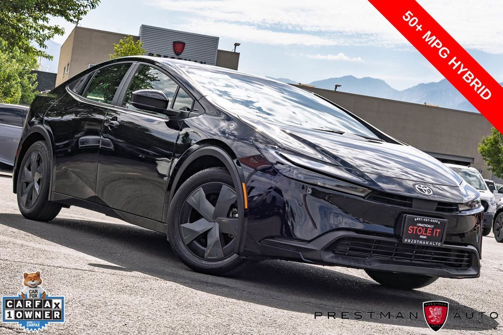 2024 Toyota Prius LE