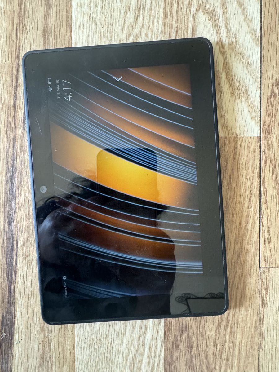 Amazon Kindle Fire HD Reading 3rd GEN P48WVB4  7" BLACK