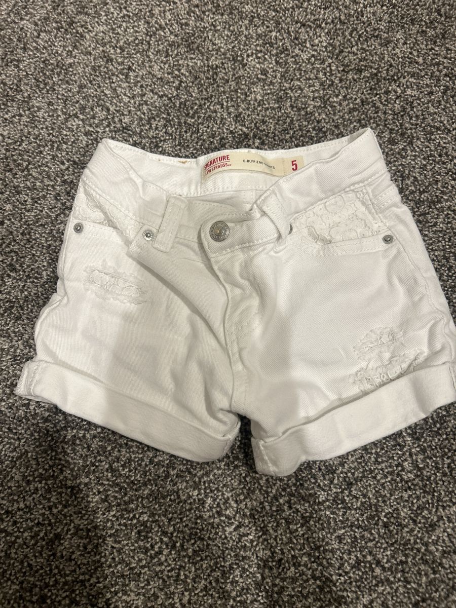 Signature by Levi Strauss & Co. Girls' Size 5 White Girlfriend Distressed Denim Shorts