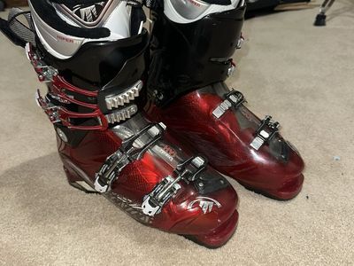 Tecnica Hiper Fit Ski Boots Size 26.5 (305 mm) Red & Black