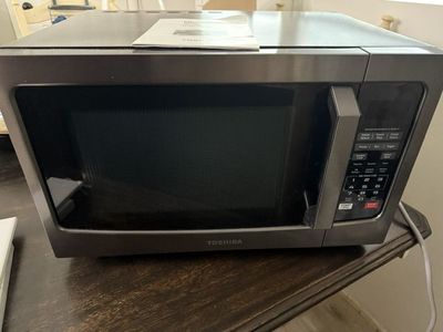 Toshiba Countertop Microwave -$60