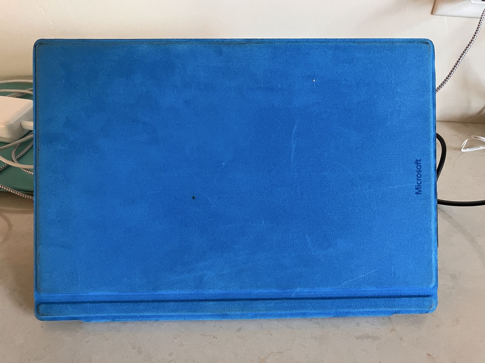 Main image 3