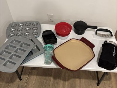Assorted Pampered Chef products