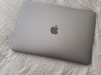 2019 Apple MacBook Air