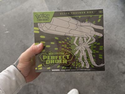 Pokemon Perfect Order ETB