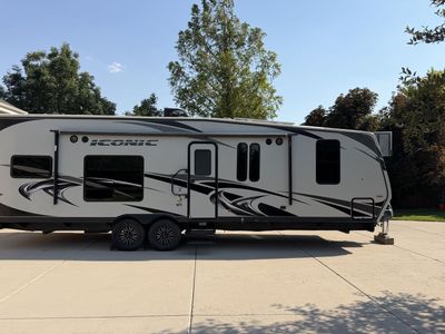 Toy Hauler Camp Trailer