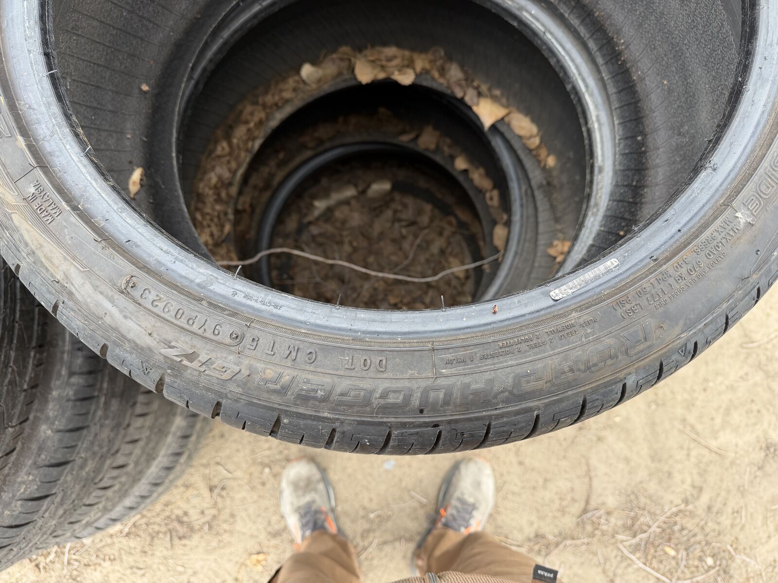 255/35/R18 tires