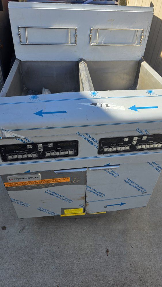 NEW frymaster Commercial Deep Fryer Oil Filter System, Stainless Steel, on Casters, damaged freight new never used. in plastic.