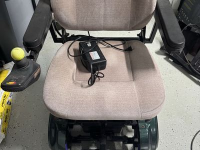 Pride Jazzy 1115 Electric Power Wheelchair with Charger and Joystick
