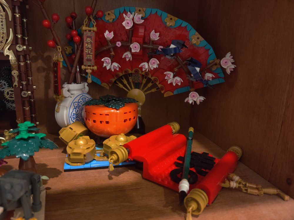 Main image 6
