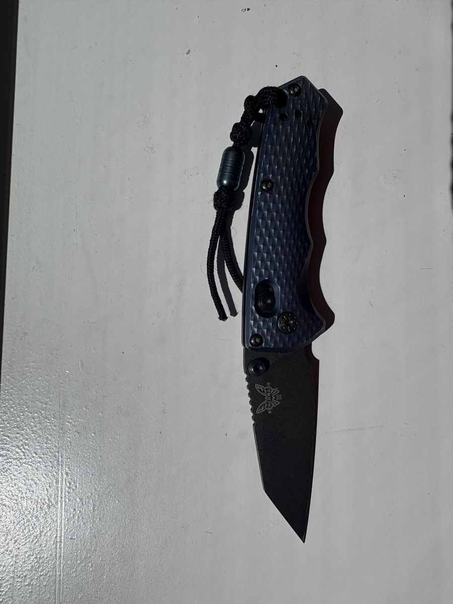Bench made immunity knife