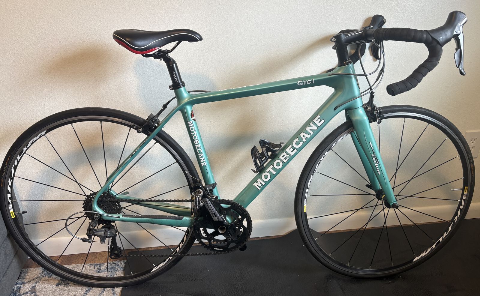 Motobecane Gigi Carbon Womens Road Bike — Full Shimano Ultegra - 54