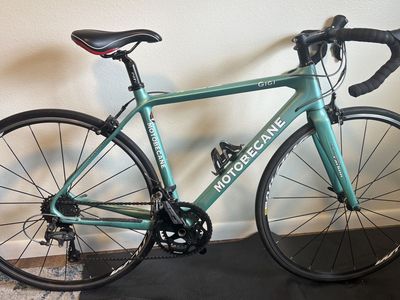 Motobecane Gigi Carbon Womens Road Bike — Full Shimano Ultegra - 54