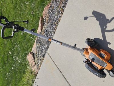 WORX 12 Amp 7.5’’ Electric Lawn Edger & Trencher