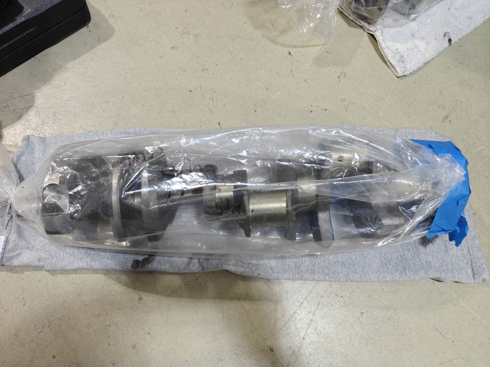 Original GM 3941182 (1182) 350 Small Block Chevy Forged Steel Crankshaft