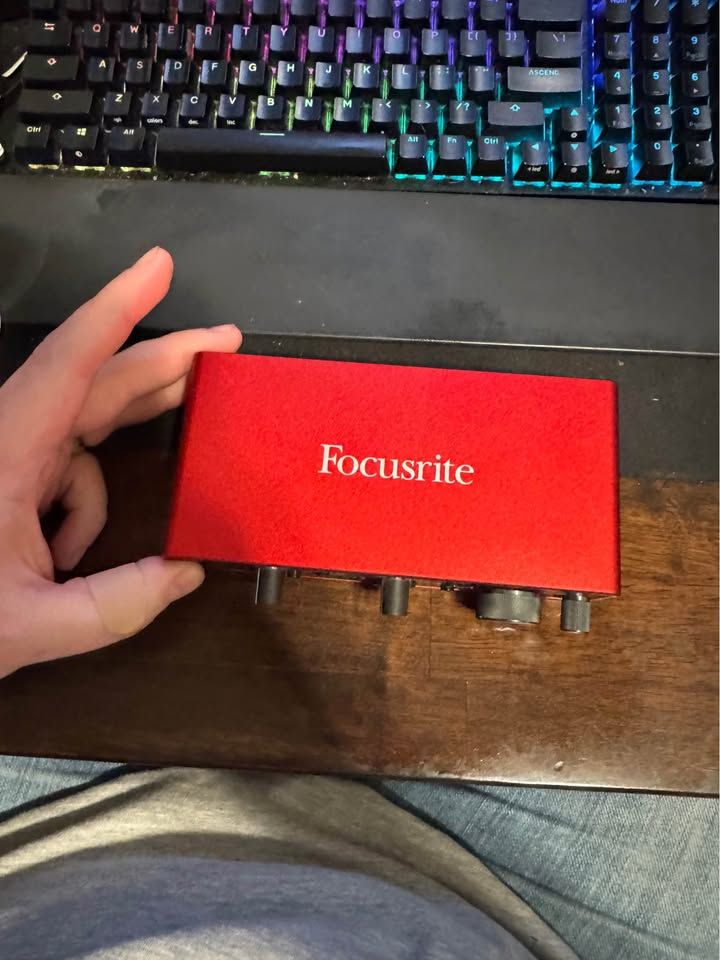 focusrite 2i2 3rd gen mixer