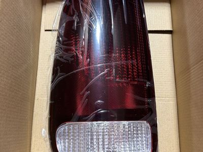 97-07 F150-250 RT & LT Tail Light