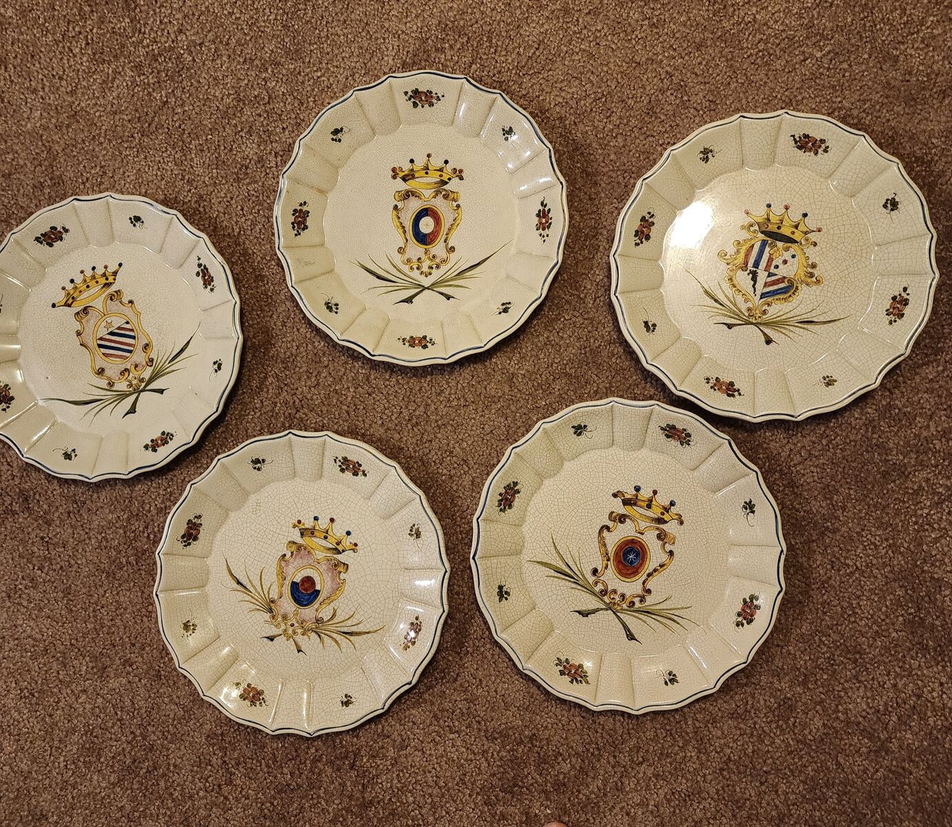 Decorative Italian Plates Set