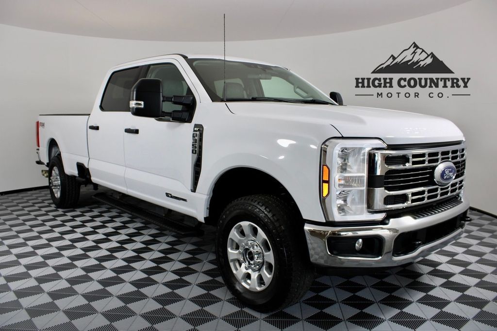 2024 Ford F-350 Super Duty XLT
