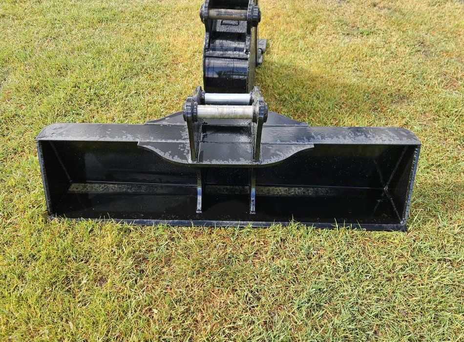 Main image 3