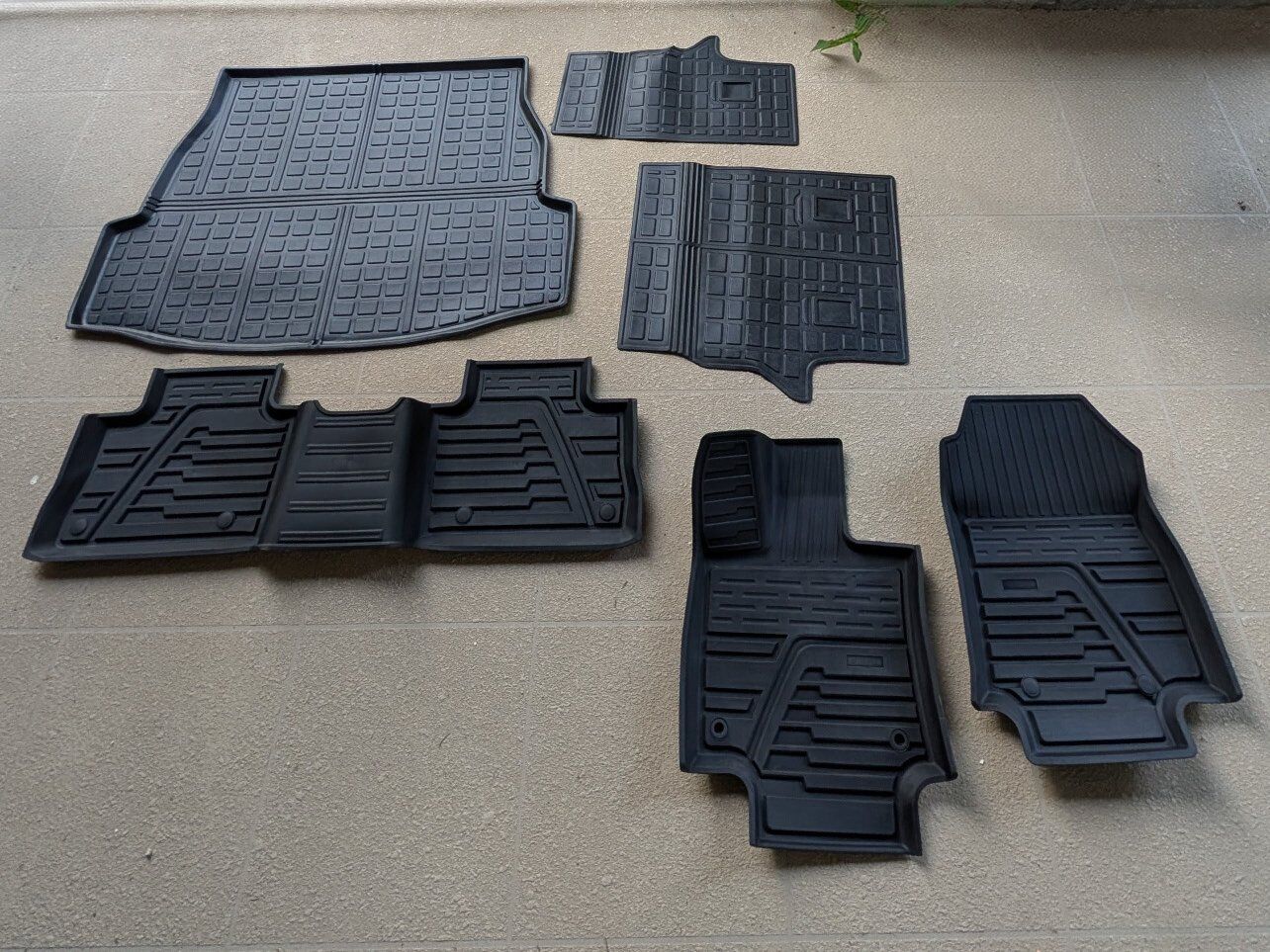 TOYOTA RAV4 ALL WEATHER FLOOR LINERS (2019-2025)