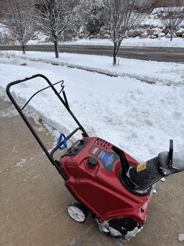 Toro 21 In Snowblower