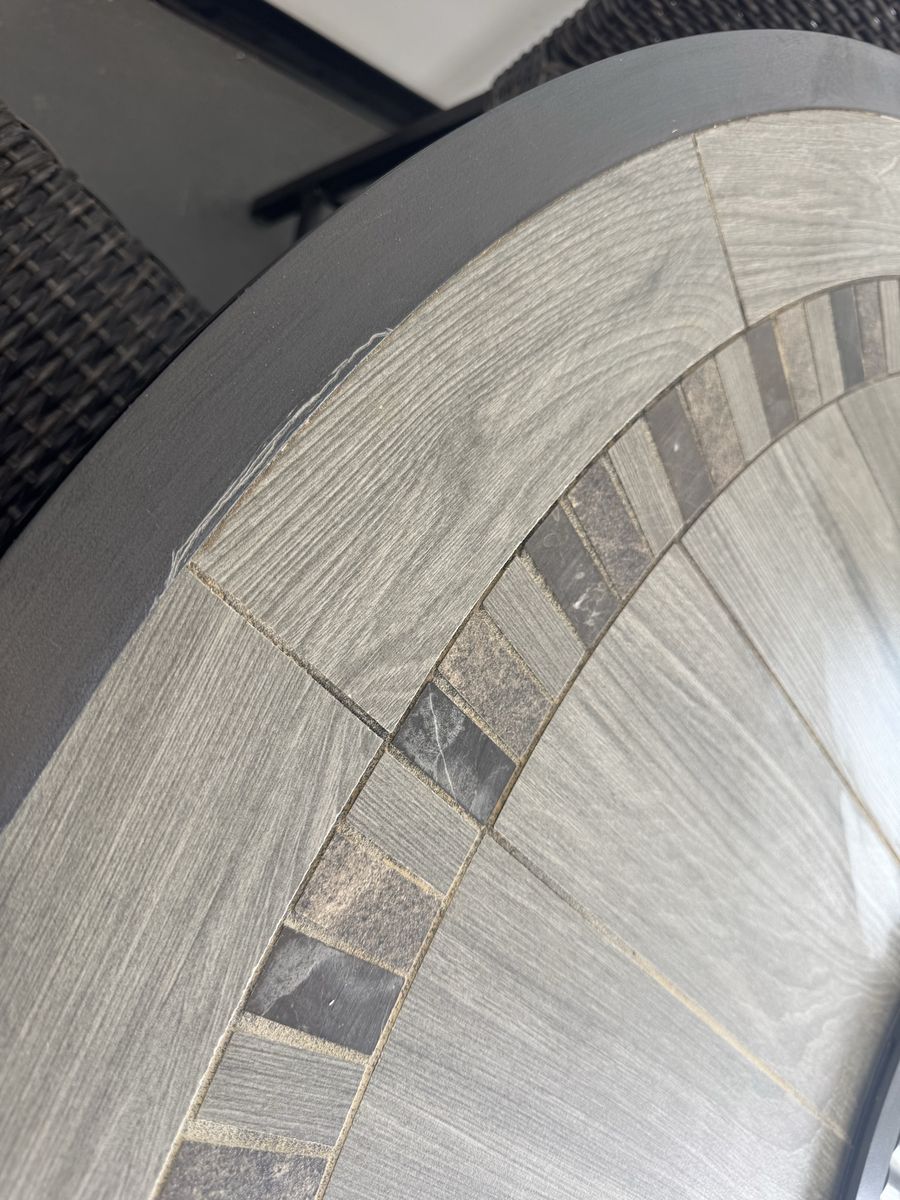 Main image 6