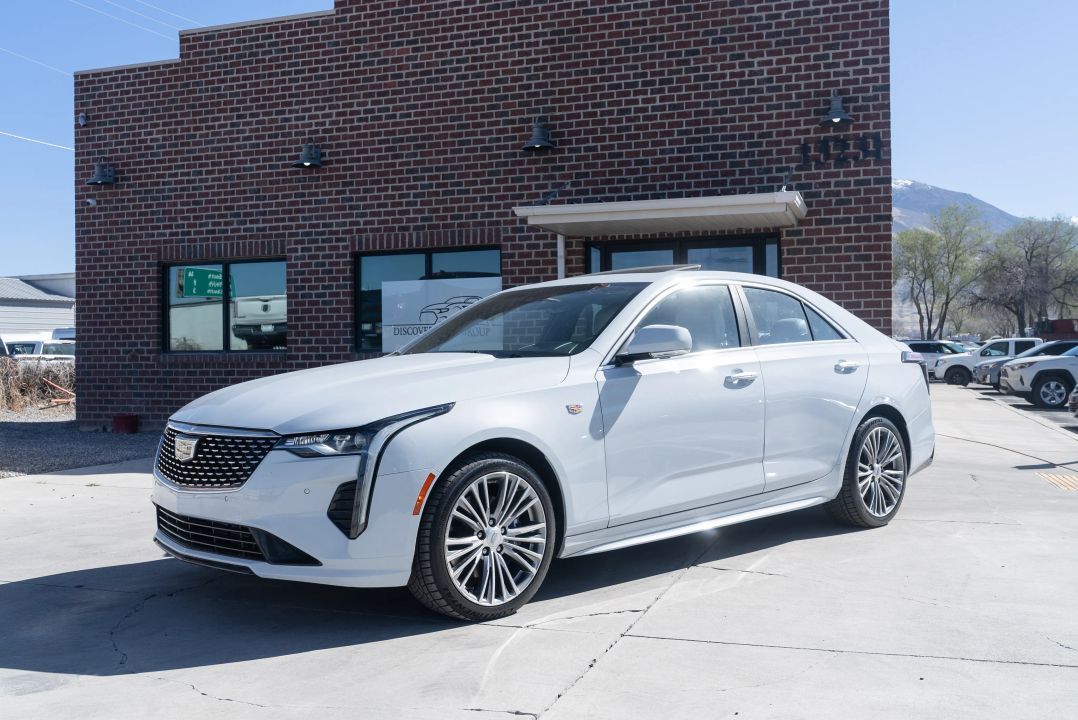 2022 CADILLAC CT4 Premium Luxury