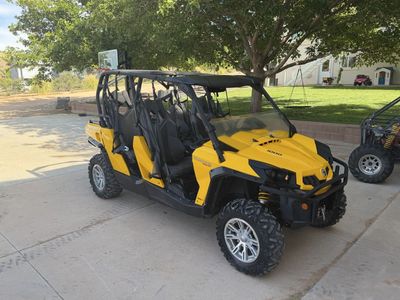 Can-Am Commander Max XT
