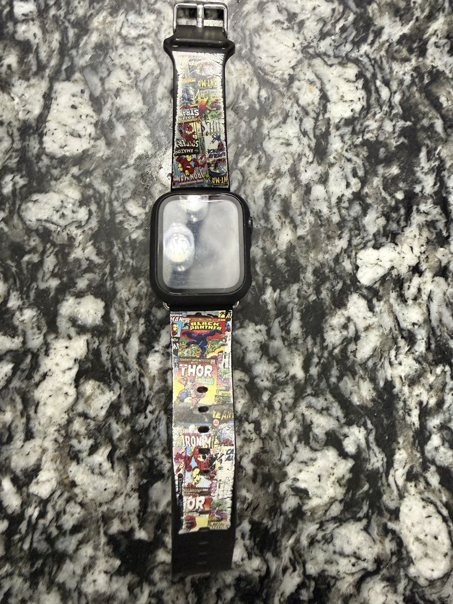 Apple Watch 44mm SE