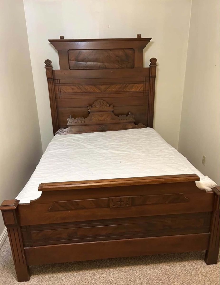 Antique Vintage Eastlake Wood Full Size Bed STUNNING