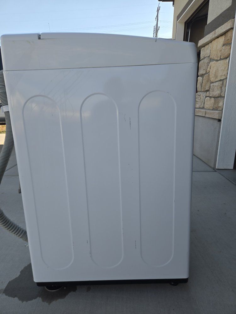 Main image 4