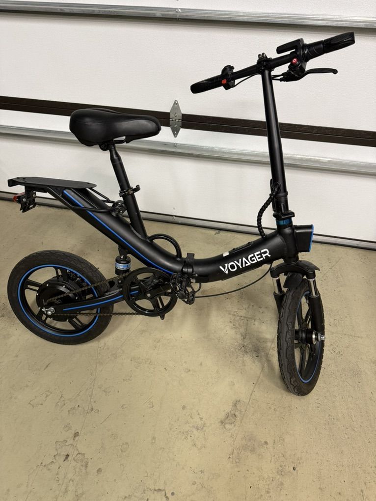 Voyager fold ebike like new