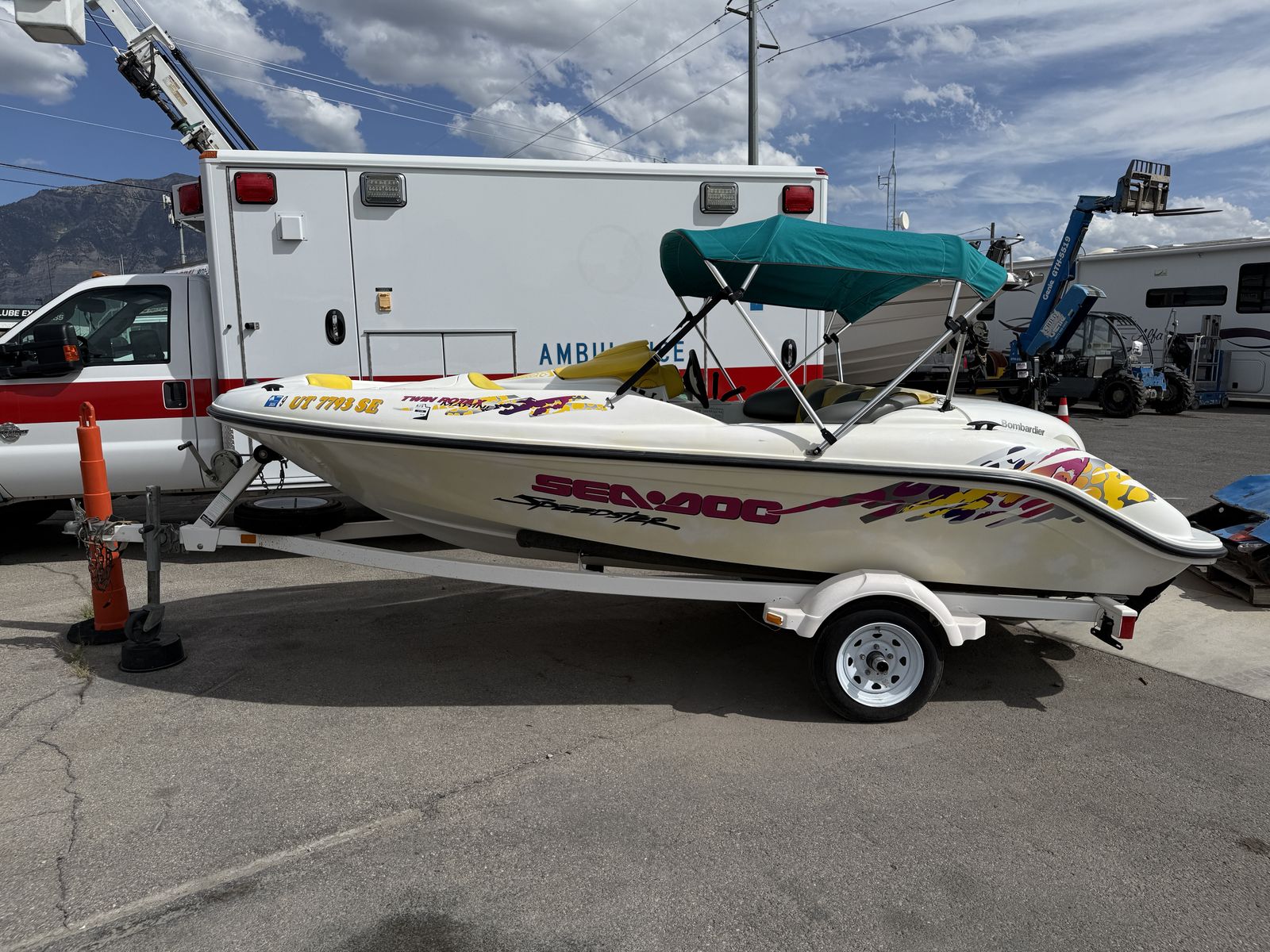 Jet Boat SeaDoo Speedster 1997 170 HP Twin Rotax Engines with Trailer
