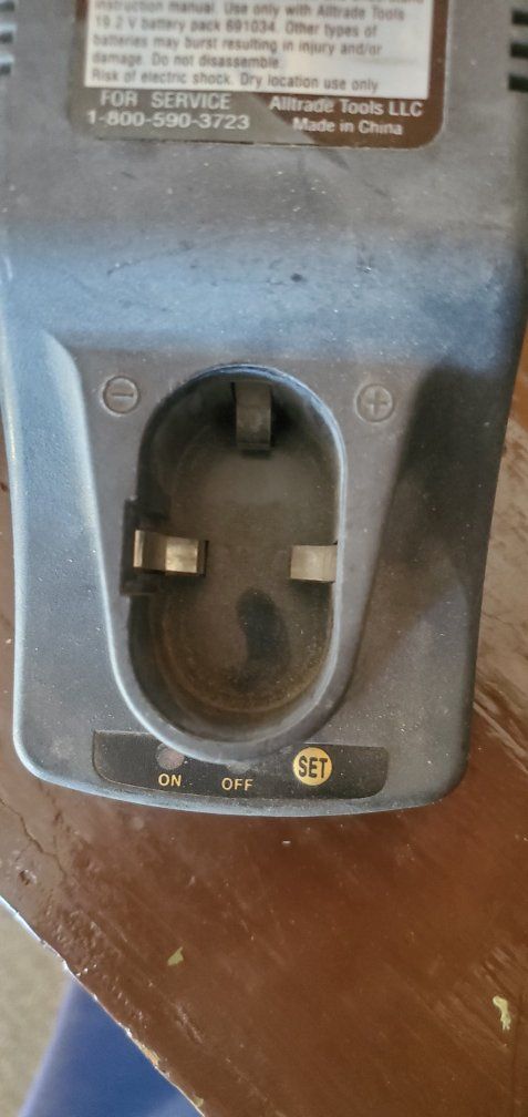 Alltrade Tools LLC 19.2V Battery Charger - Model 691034 Compatible