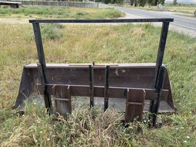 Farmhand xl 1140 Loader and frame mounts