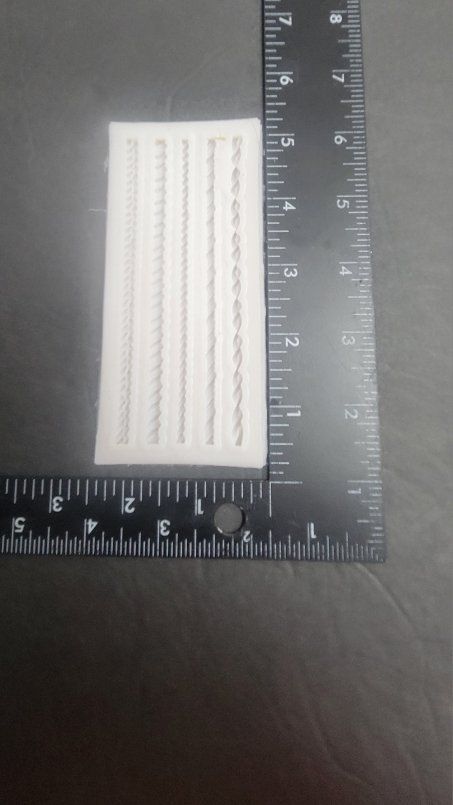 Main image 6