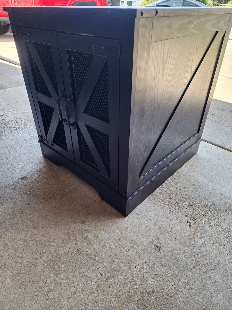 Farmhouse end table with charging ports , cash sale, will not deliver